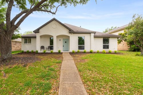 813 Creek Valley Rd, Mesquite, TX, 75181-1239 | Card Image