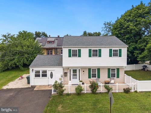 154 Central Ave, GLENSIDE, PA, 19038-1616 | Card Image