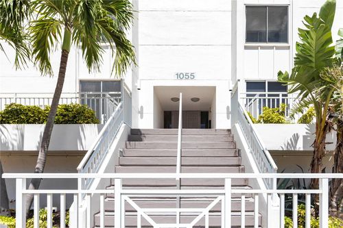 106aa-1055 W Peppertree Dr, SARASOTA, FL, 34242-3217 | Card Image