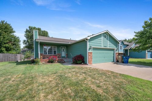 2522 E Ventnor St, Park City, KS, 67219-1751 | Card Image