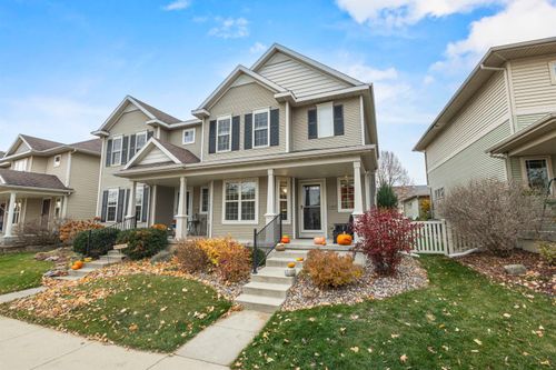 1482 Wild Iris St, Sun Prairie, WI, 53590-7062 | Card Image