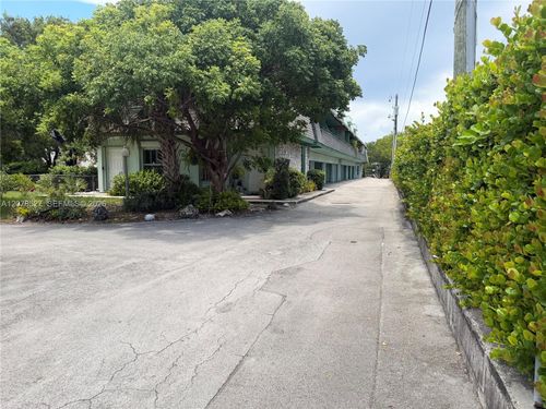 12-701 S Royal Poinciana Blvd, Miami Springs, FL, 33166-7328 | Card Image