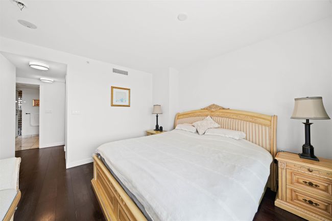 601 - 3355 Binning Road, Condo with 3 bedrooms, 2 bathrooms and 2 parking in Vancouver BC | Image 23