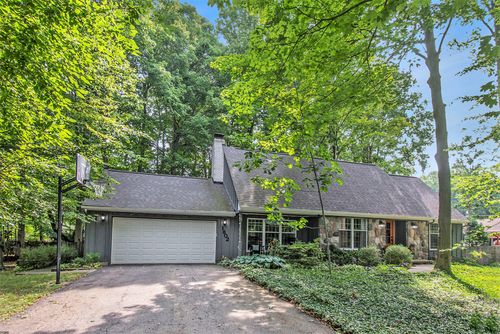 1802 Tupelo Trl, Holt, MI, 48842-1555 | Card Image