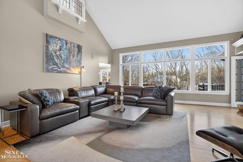 9 Golfside Dr, Saint Clair, MI, 48079-3575 | Card Image