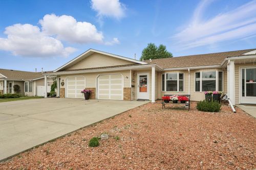 38 Dale Close, Red Deer, AB, T4R2L5 | Card Image