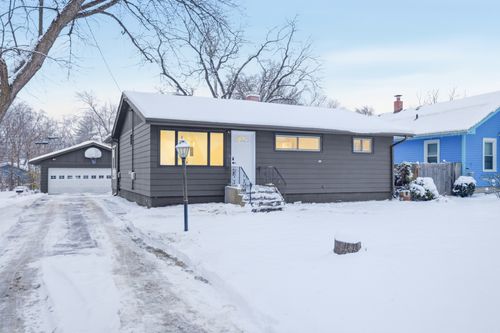 1054 Elliott Ave, Aurora, IL, 60505-5507 | Card Image