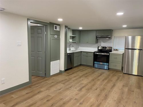 apt-1-2305 55th St, Galveston, TX, 77551-5500 | Card Image