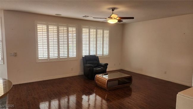 10016 Shiloh Heights St, House other with 3 bedrooms, 3 bathrooms and null parking in Las Vegas NV | Image 11