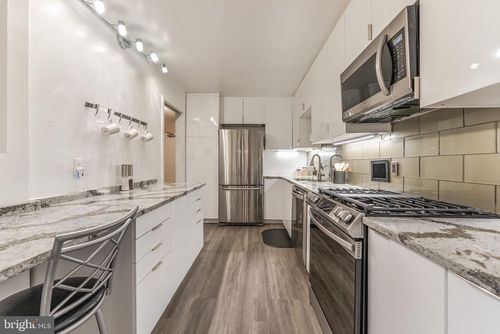 apt-819n-5500 Friendship Blvd, CHEVY CHASE, MD, 20815-7204 | Card Image