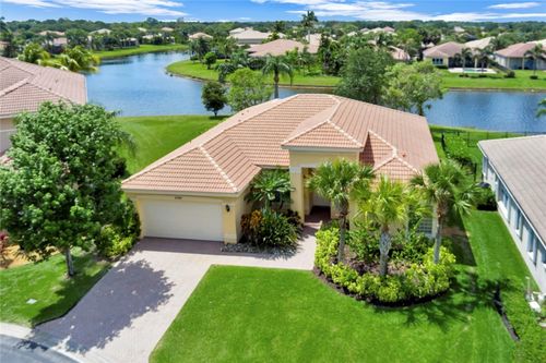 2365 Lake Ibis Ln Sw, Vero Beach, FL, 32962-8602 | Card Image