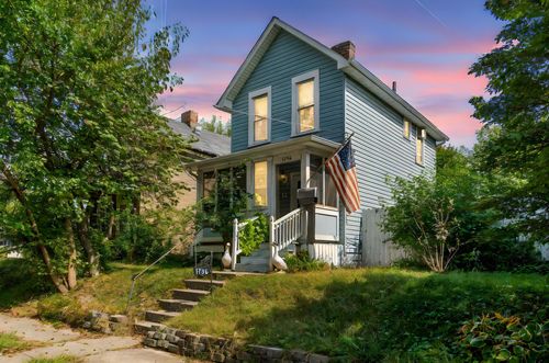 1756 Bruck St, Columbus, OH, 43207-1945 | Card Image