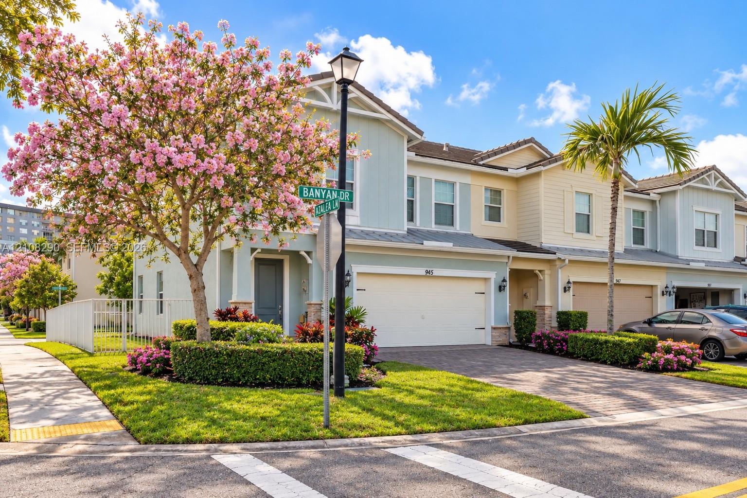 Residential Lease in Hollywood 4