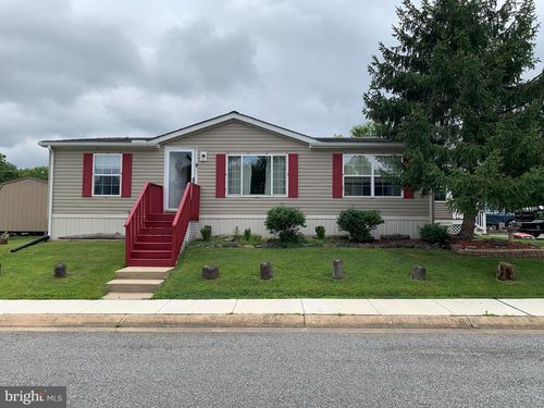 1 Woods Way, ELKTON, MD, 21921-4613 | Card Image