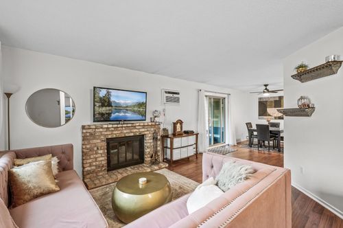 apt-16-2220 Ridge Dr, Saint Louis Park, MN, 55416-5624 | Card Image