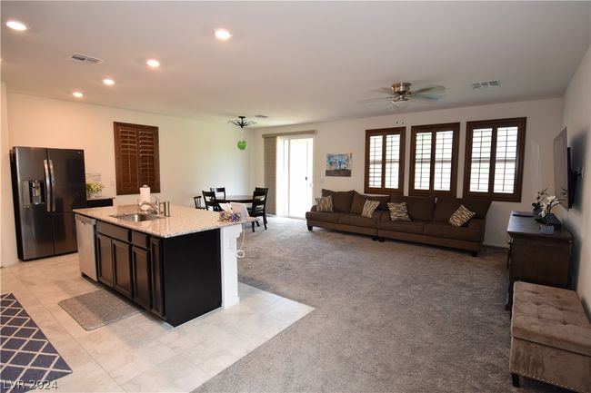 8761 Rio Andir Ave, House other with 4 bedrooms, 3 bathrooms and null parking in Las Vegas NV | Image 5