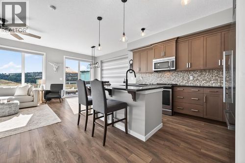 205 Sunset Point, Cochrane, AB, T4C0L2 | Card Image