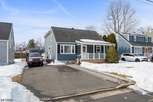 429 1st St, Middlesex, NJ, 08846-1501 | Card Image