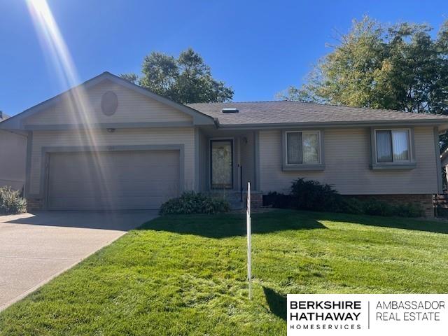 Locust St, Omaha, NE 68116