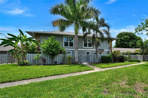 3-4259 Island Cir, FORT MYERS, FL, 33919-4483 | Card Image