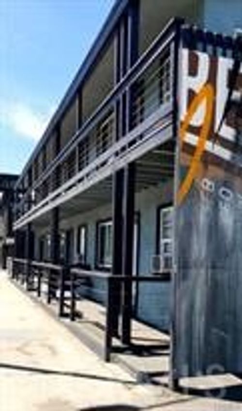 3112 Washington Blvd, Marina del Rey, CA, 90292-5551 | Card Image