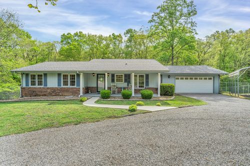 922 Hayes Rd, Lawrenceburg, TN, 38464-4006 | Card Image