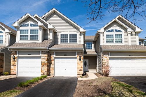 985-985 Viewpoint Dr, Lake In The Hills, IL, 60156-4917 | Card Image