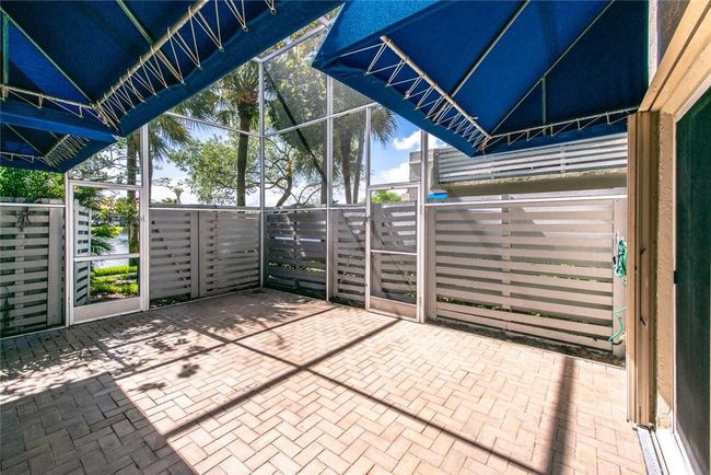 574 - 574 Nw 97 Th Ave, Townhouse with 3 bedrooms, 3 bathrooms and null parking in Plantation FL | Image 27
