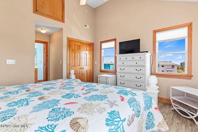 9706 S Old Oregon Inlet Rd, House other with 4 bedrooms, 5 bathrooms and null parking in Nags Head NC | Image 13