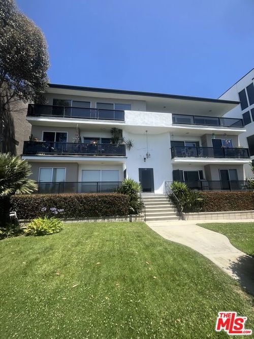 7-21 Via Marina, Marina del Rey, CA, 90292-7181 | Card Image