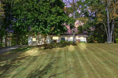 10932 Green Oaks Drive, Green Oak Township, MI, 48178 | Card Image