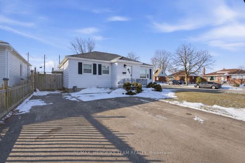 85 Albert St W, Thorold, ON, L2V2H1 | Card Image