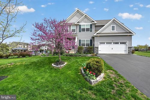 34 Furlong Rd, DOUGLASSVILLE, PA, 19518-9743 | Card Image