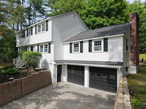 9 Northfield Rd, Amherst, NH, 03031-2620 | Card Image