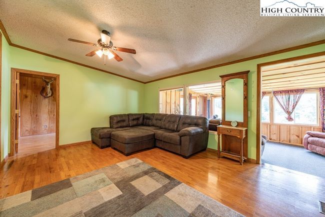 Living Room | Image 23