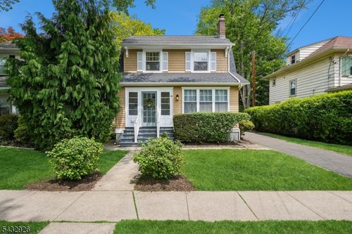 85 Carteret St, Glen Ridge, NJ, 07028-2003 | Card Image