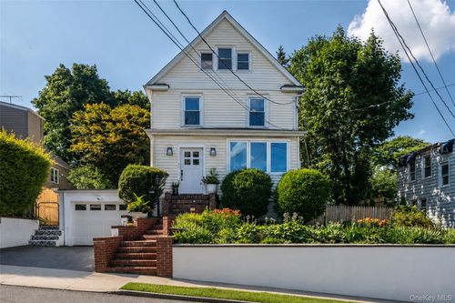 1510 Park Ave, Mamaroneck, NY, 10543-3030 | Card Image