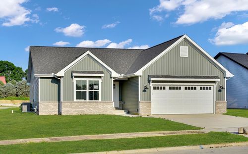 704 Cates Dr, Mahomet, IL, 61853-8139 | Card Image