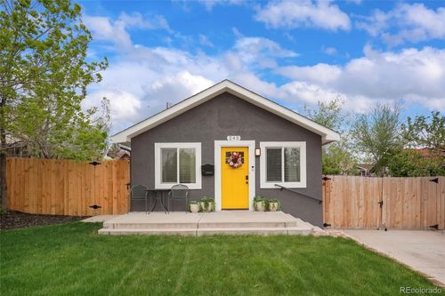 243 S Osceola St, Denver, CO, 80219-1833 | Card Image