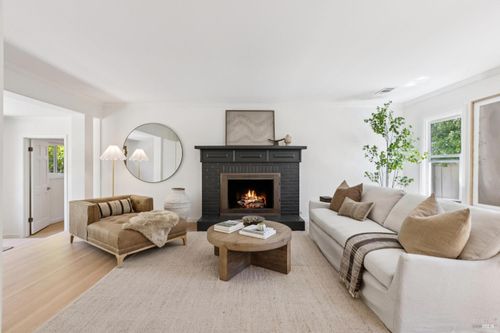 317 Holcomb Ave, Larkspur, CA, 94939 | Card Image
