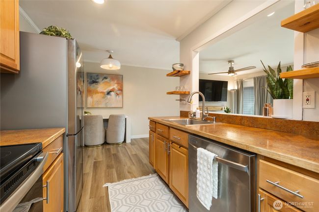 UNIT-431 - 19428 Aurora Ave N, Condo with 1 bedrooms, 1 bathrooms and 1 parking in Shoreline WA | Image 8