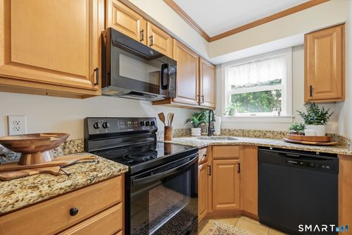 a6-1 Concorde Way, Windsor Locks, CT, 06096-1536 | Card Image