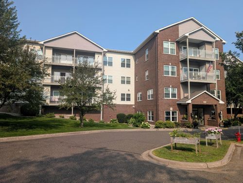 316-2231 Penn Pl, North Saint Paul, MN, 55109-2962 | Card Image