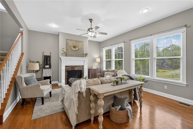 201 Venango Trl, House other with 4 bedrooms, 4 bathrooms and 2 parking in Mars PA | Image 6