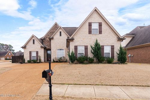 2931 Chattering Ln, Southaven, MS, 38672-6109 | Card Image