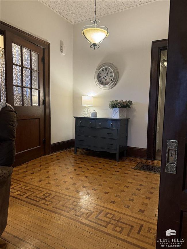 406 W 8 Th St, House other with 4 bedrooms, 2 bathrooms and null parking in Concordia KS | Image 15