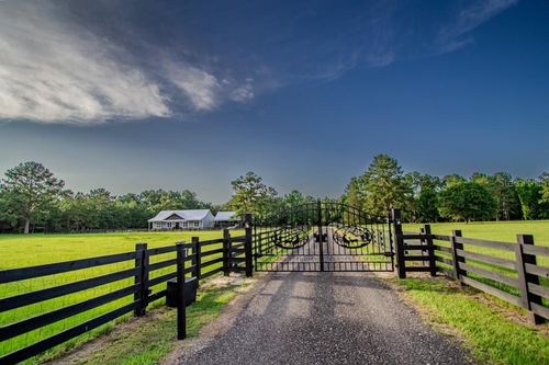 22481 Sw County Road 18, Brooker, FL, 32622-3230 | Card Image