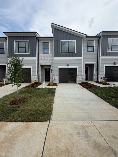 948 Tellico St, Gallatin, TN, 37066-6286 | Card Image