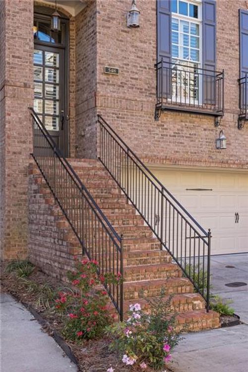 548 Sarabrook Pl, Atlanta, GA, 30342-5046 | Card Image