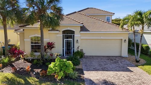 2452 Blackburn Cir, CAPE CORAL, FL, 33991-3140 | Card Image